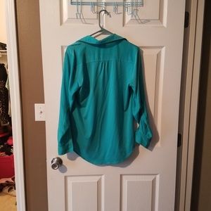 Women’s teal medium blouse